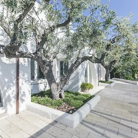 Vignola Hotel