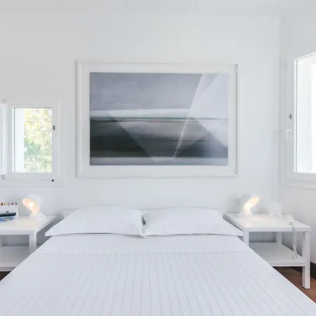 Отель Vignola 3*