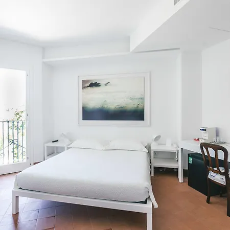 Vignola Hotel